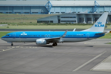 PH-BXB (29132) 1999 Boeing 737-8K2(WL)