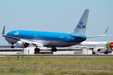 PH-BXT (32944) 2004 Boeing 737-9K2(WL)