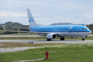 PH-BCA (37820) 2010 Boeing 737-8K2(WL)