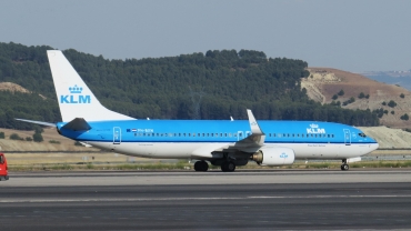 PH-BXN (30356) 2000 Boeing 737-8K2(WL)
