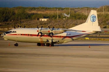 UR-CAH (8345604) 1968 Antonov An-12BK