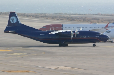 UR-CNT (00347505) 1971 Antonov An-12BK