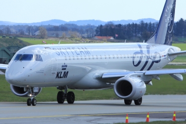 PH-EZX (19000545) Embraer 190-100STD