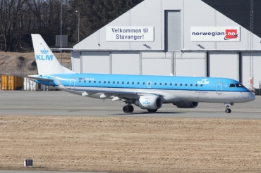 PH-EZL · Embraer 190-100STD · (SVG / ENZV)