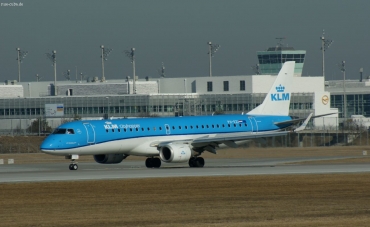 PH-EZI (19000322) Embraer 190-100STD