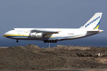 UR-82008 (19530501006) 1986 Antonov An-124-100