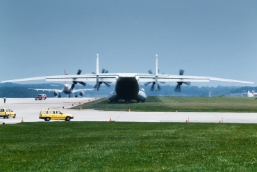UR-09307 (043481244) Antonov An-22A