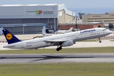 D-AISE (1214) 2000 Airbus A321-231