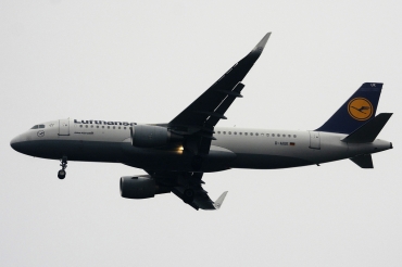 D-AIUK (6423) 2015 Airbus A320-214