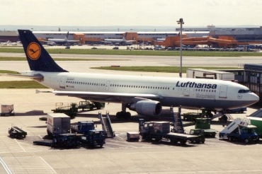 D-AIAS (553) 1989 Airbus A300B4-603