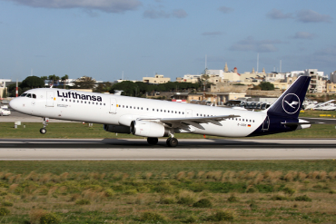 D-AIDD (4585) 2011 Airbus A321-231