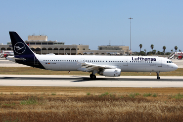 D-AIDM (4916) 2011 Airbus A321-231
