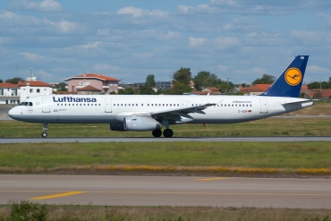 D-AIDN (4976) 2011 Airbus A321-231