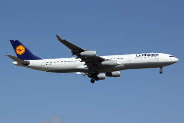 D-AIGM (158) 1997 Airbus A340-313