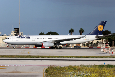 D-AIKG (645) 2004 Airbus A330-343