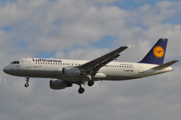 D-AIPT (117) 1990 Airbus A320-211