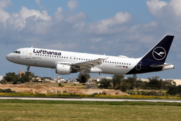 D-AIQT (1337) 2000 Airbus A320-211