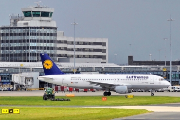 D-AIQT (1337) 2000 Airbus A320-211