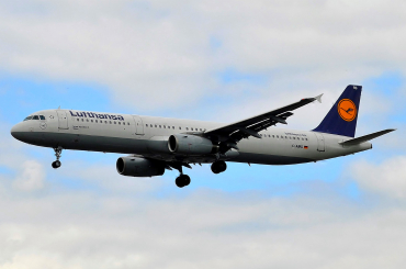 D-AIRS (595) 1996 Airbus A321-131