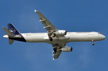 D-AISP (3864) 2009 Airbus A321-231