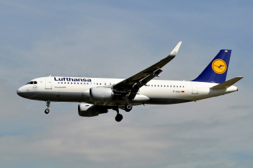 D-AIUA · Airbus A320-214(WL) · (LHR / EGLL)