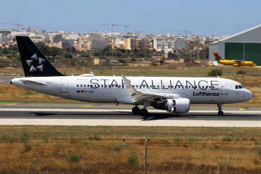D-AIZN (5425) 2013 Airbus A320-214