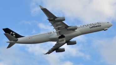 D-AIGX (354) 2000 Airbus A340-313