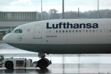 D-AIHQ · Airbus A340-642 · (MUC / EDDM)