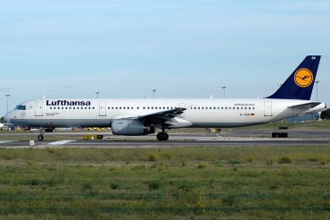 D-AISN · Airbus A321-231 · (LIS/LPPT)