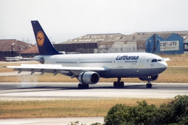 D-AIAY · Airbus A300B4-605R · (LIS / LPPT)