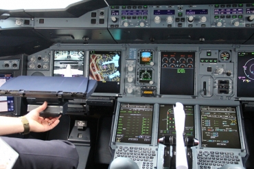 D-AIMH · Airbus A380-841 · (JFK / KJFK)