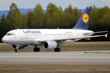 D-AILY (875) 1998 Airbus A319-114
