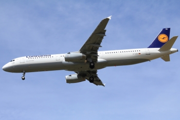 D-AIDX (6451) 2015 Airbus A321-231