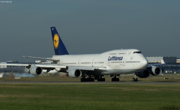 D-ABVD (24740) 1990 Boeing 747-430