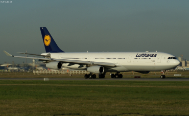 D-AIGV (325) 2000 Airbus A340-313