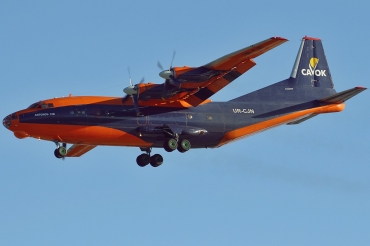 UR-CJN (01348006) 1971 Antonov An-12B