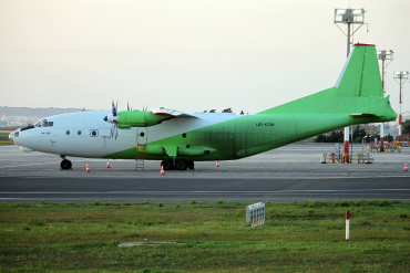 UR-KDM (02348107) 1972 Antonov An-12