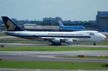 9V-SFP (32902) 2005 Boeing 747-412F
