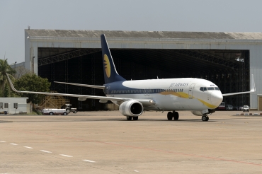 VT-JBE (35106) 2008 Boeing 737-85R(WL)
