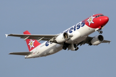 HB-IHZ (1026) 1999 Airbus A320-214