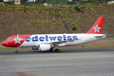 HB-IHZ · Airbus A320-214 · (FNC / LPMA)
