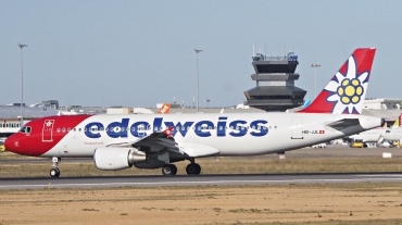 HB-JJL (2606) 2005 Airbus A320-214