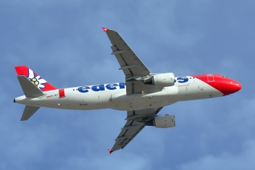HB-IHY (947) 1999 Airbus A320-214