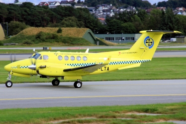 LN-LTA (BB-1868) 2004 Beechcraft B200