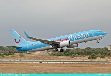 D-AHFZ (30883) 2001 Boeing 737-8K5(WL)