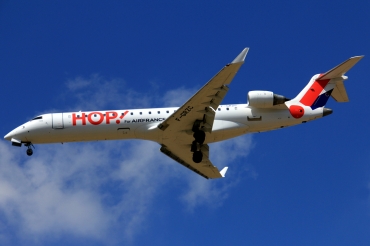 F-GRZC (cn 10008) Bombardier CRJ-701