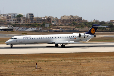 D-ACKE · Bombardier CRJ-900LR · (MLA / LMML)