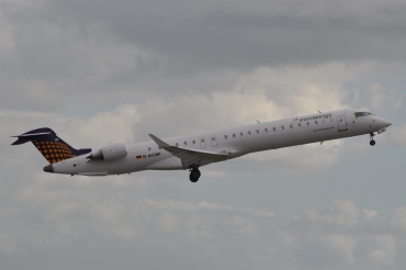D-ACNF (cn 15243) Bombardier CRJ-900