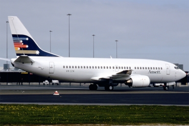 VH-CZA (cn 23653) Boeing 737-377