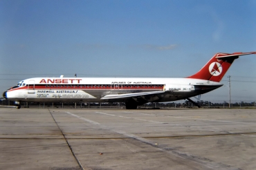 VH-CZA (cn 47003) McDonnell Douglas DC-9-31